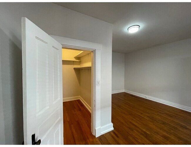 207 Western Ave Townhome Townhome Rental in Covington KY