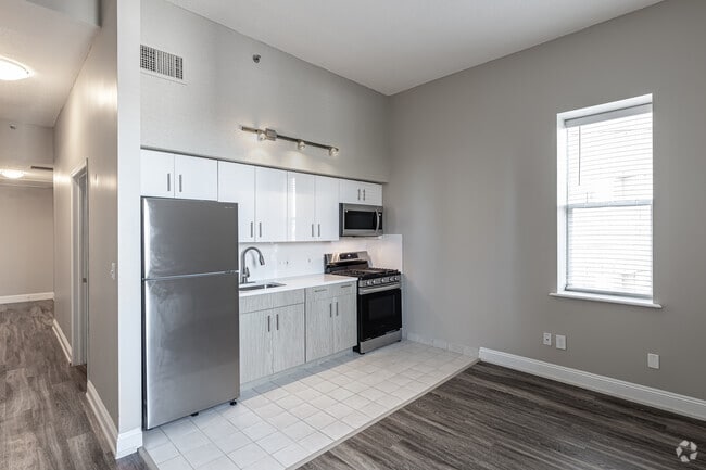 1BR, 1BA - Kitchen