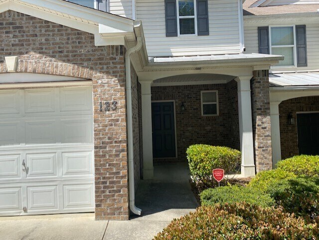 Photo - Very Nicely Renovated townhome in the Cony...
