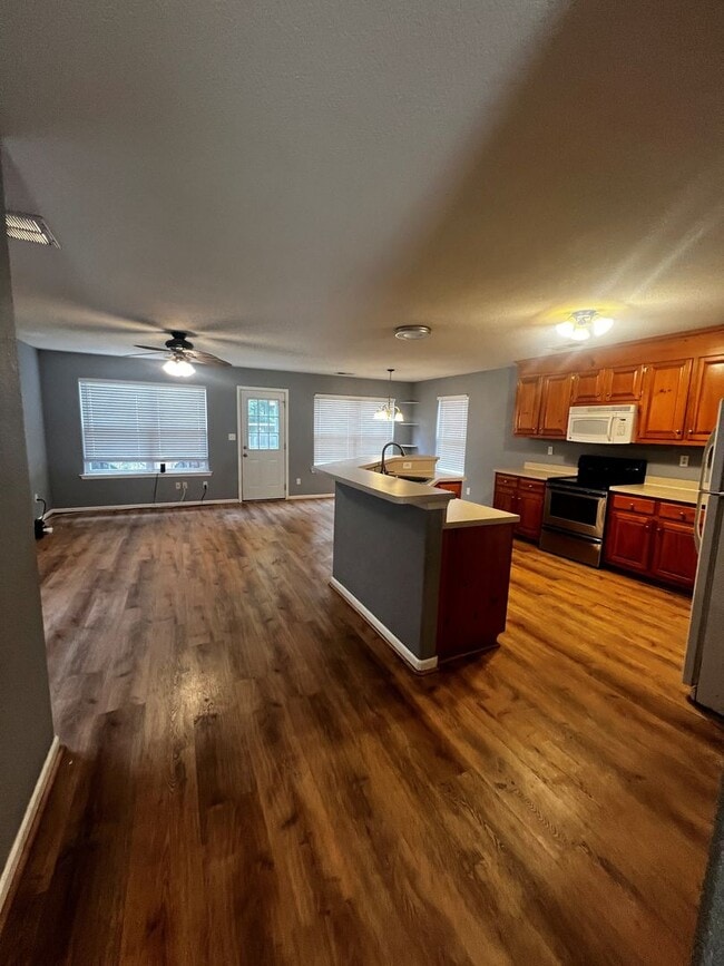 Photo - Huntersville