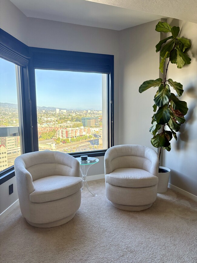 Photo - 6363 Christie Ave Unit 2514