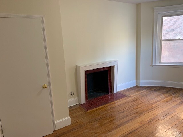 Photo - 1768 Beacon St Unidad 2A Rental