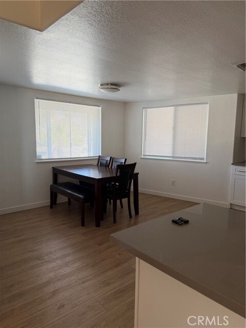 Photo - 17712 Siskiyou Rd