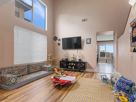 Building Photo - 10392 Valley Waters Dr Rental