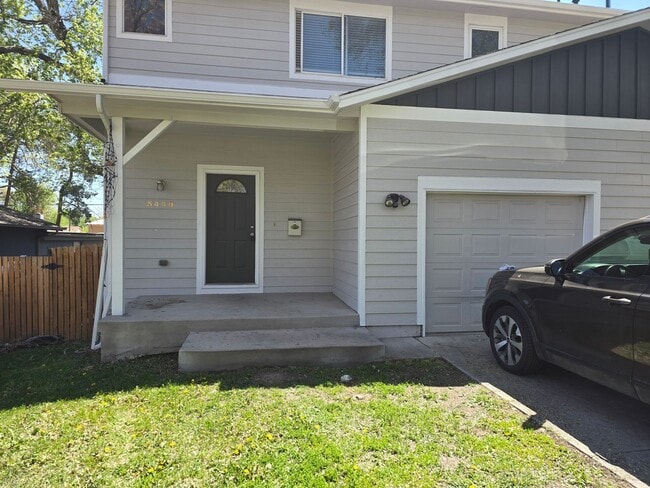 Three-bedroom condo in Denver boasts a lar... - Three-bedroom condo in Denver boasts a lar...