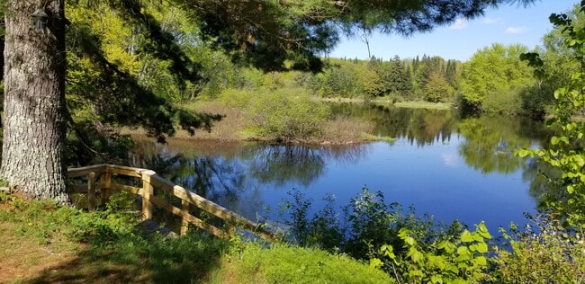 Building Photo - 1596 Schmidt Rd