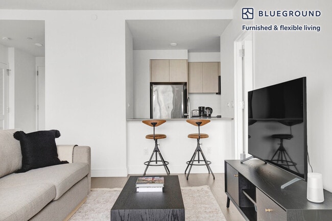 Photo - 27-19 44th Dr Unit FL23-ID674