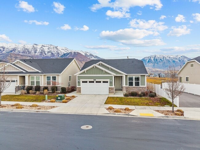 Photo - Beautiful 5 Bed / 3 Bath Single-Family Home in Lindon