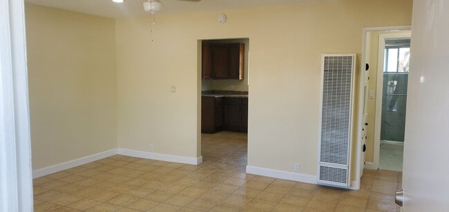 Photo - 11749 4th Ave Unidad 4