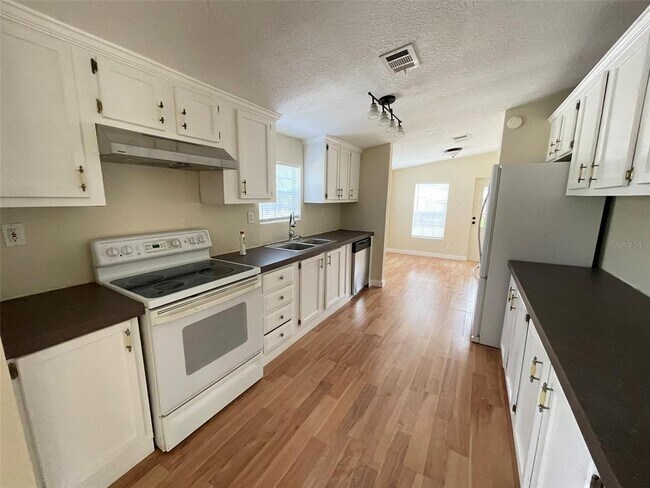13716 Co Rd 1471