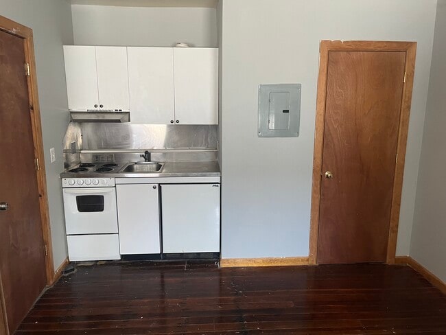 Building Photo - 9 Liberty St Unit 6 Rental