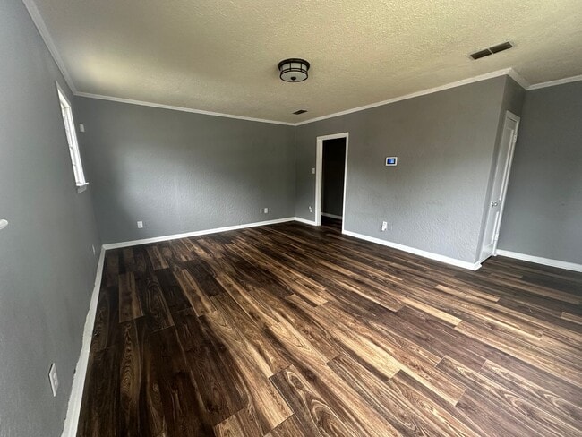 Photo - Gorgeous 3 bedroom Home In