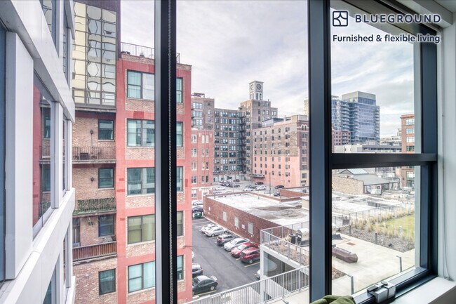 Photo - 808 W Van Buren St Unidad FL6-ID530