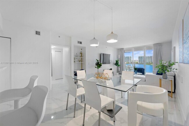 Building Photo - 18100 N Bay Rd Unit 708