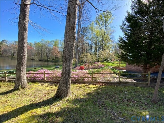 Photo - 7622 Yarmouth Dr