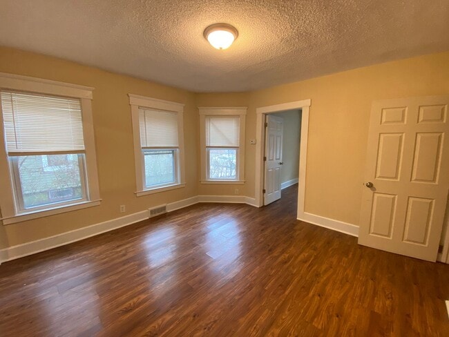 Photo - 255 County St Unidad Apt 1