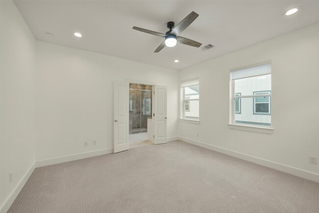 Photo - 760 W Donovan St