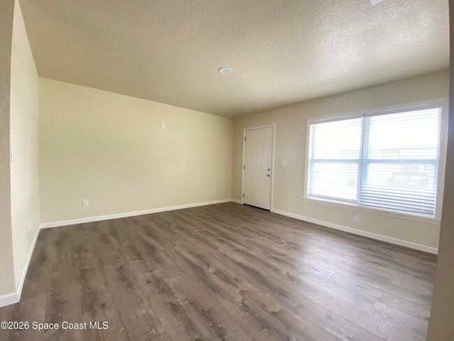 Photo - 105 Lagrange Ave