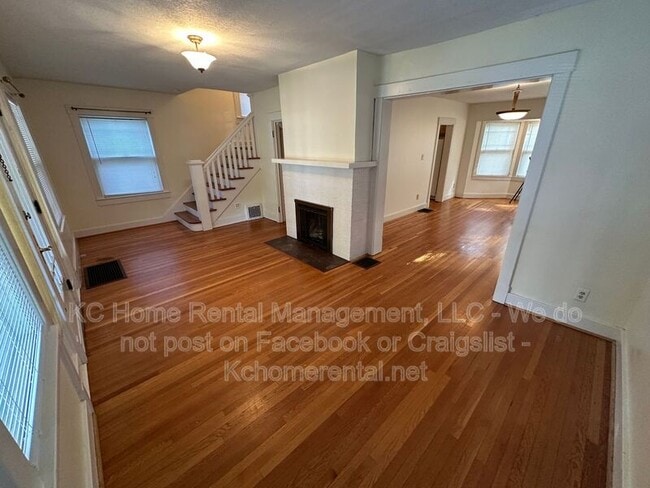 Photo - 5119 Grand Ave