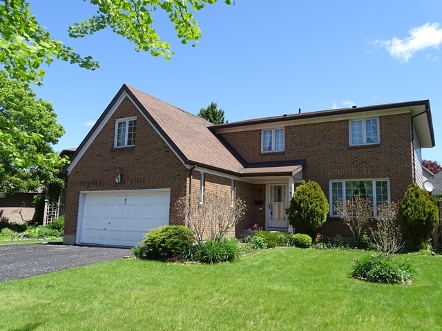 Building Photo - 165 Country Club Dr