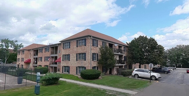 Building Photo - 1728 Fayette Walk Unit M
