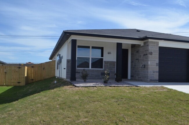 Photo - 983 Cline Dr Unit A - 983