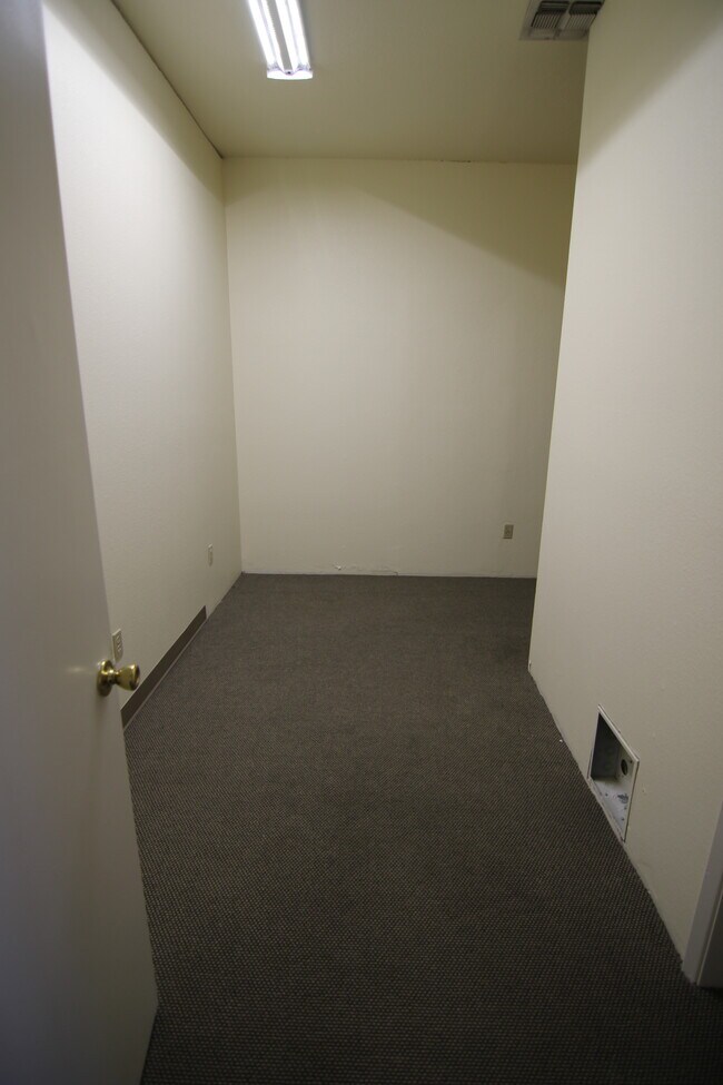 4305 El Camino Real Condo Unit Office Condo for Rent in Atascadero