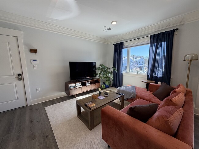 Photo - 17 Hennery Wy Unit G