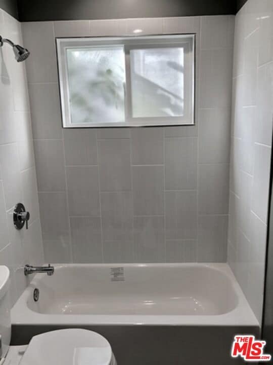 Photo - 815 S Sherbourne Dr Unidad 3