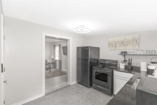 Photo - 107 Iona Ave