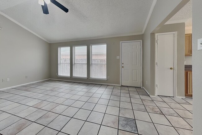 Photo - 5612 Northfield Dr