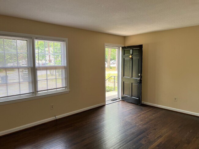 Photo - 717 Grove Ave