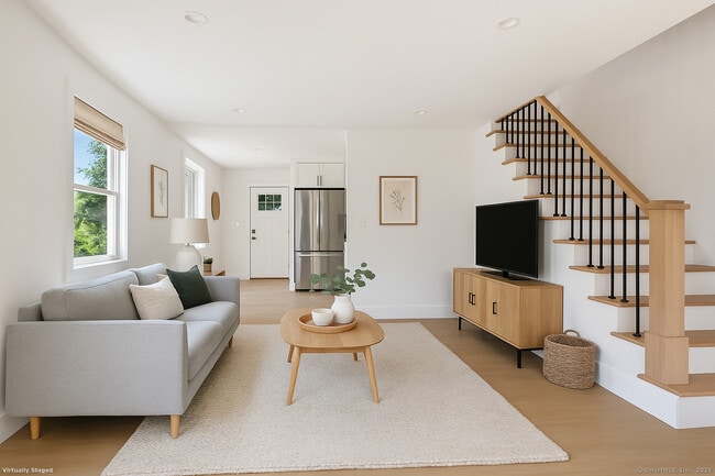 Photo - 29 Pease Ave