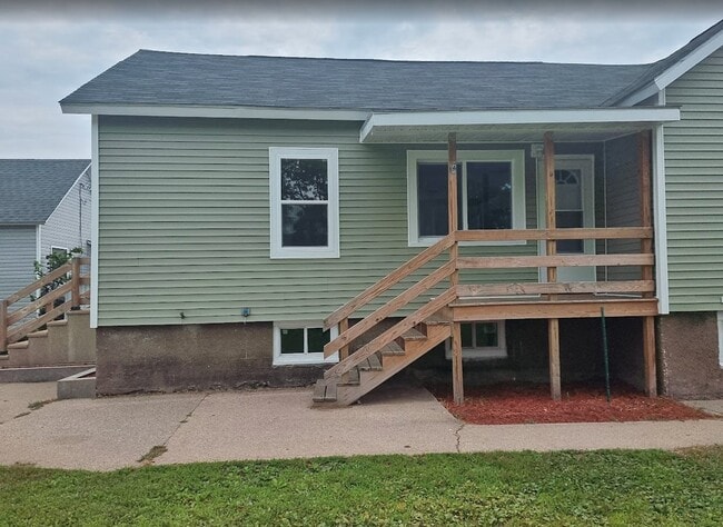 Photo - 210 N 15th St