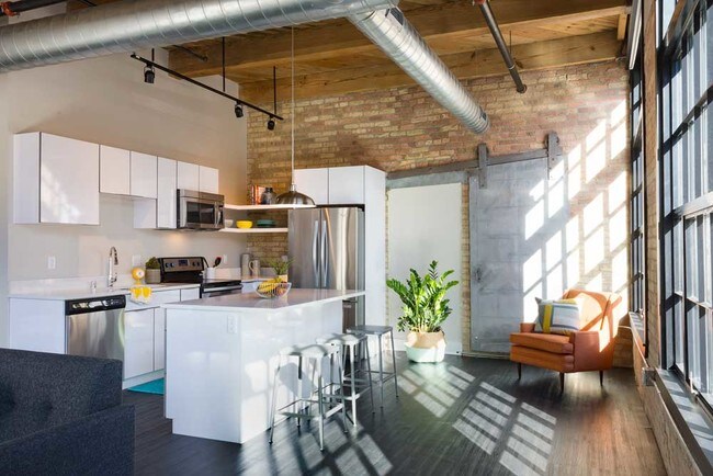 213 Broadway Lofts