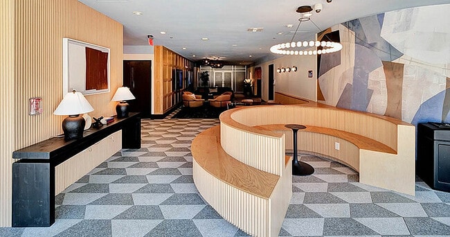 Clubhouse-01-The-Rowe-Tallahassee-FL-11