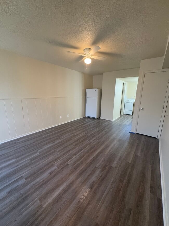 Photo - Zodiac Apartments