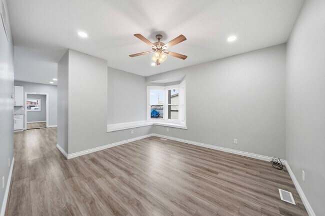 Photo - 203 S Dean St Unit Bottom
