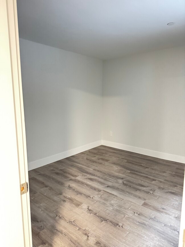 126 Jersey St Unit D