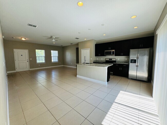 Photo - Incredible 4 Bedroom, 2 Bathroom Home in P...