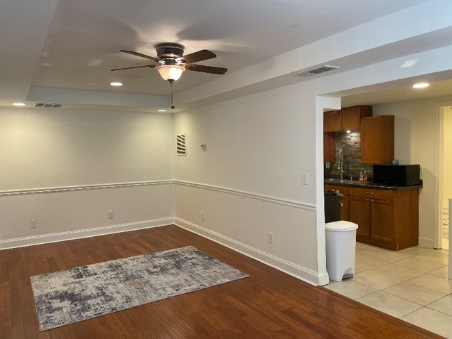 Building Photo - 1302 Brookview Ln Rental