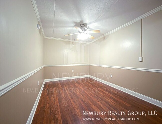 Photo - 530 N Main St Casa