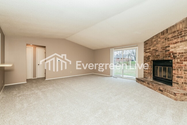 Photo - 4735 Stonehedge St