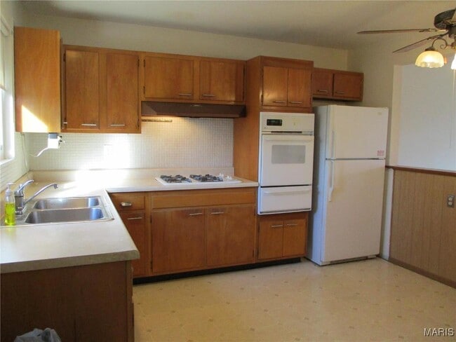 Photo - 245 Lindy Blvd