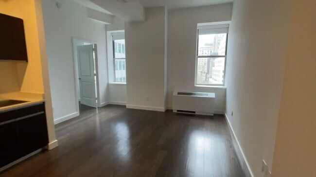 111 John St Unit 17D