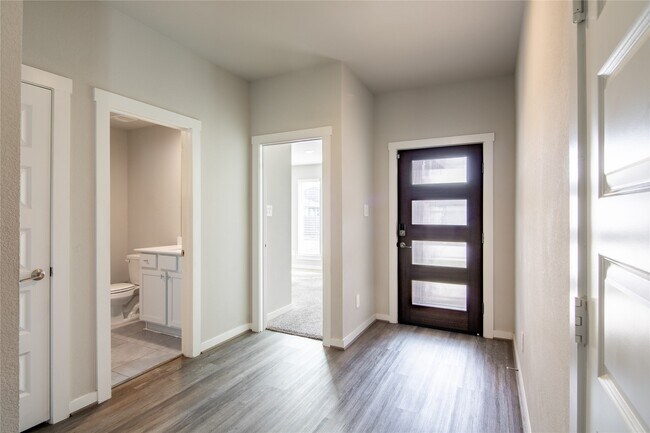 Photo - 7226 Telford Holw Trl