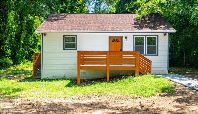 Photo - 3822 Bakers Ferry Rd SW