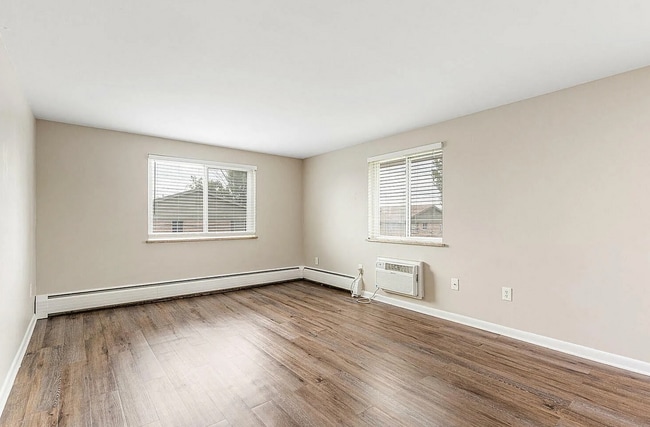 Photo - 1190 S Allison St