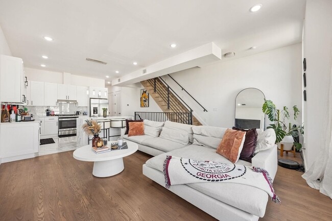 Photo - 121 Prospect St