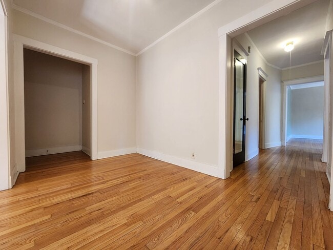 Photo - Large 3-bed/1-bath Apartment in the Heart of Rogers Park! Unit 1302-2